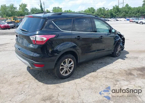 2018 Ford Escape Se из США, поврежденный, VIN 1FMCU0GD2JUD13132